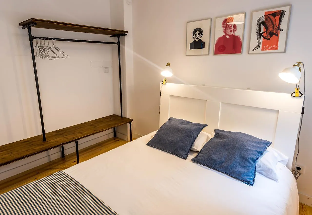 Lisbon Poets Inn