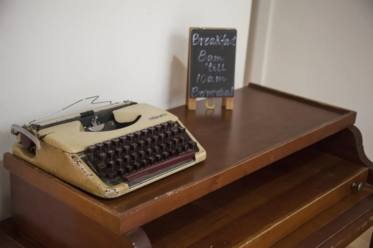 Lisbon Poets Inn