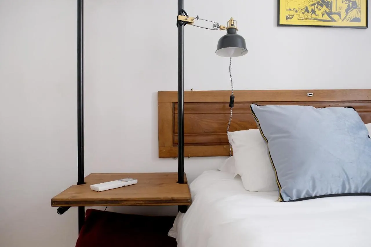Lisbon Poets Inn 0*,